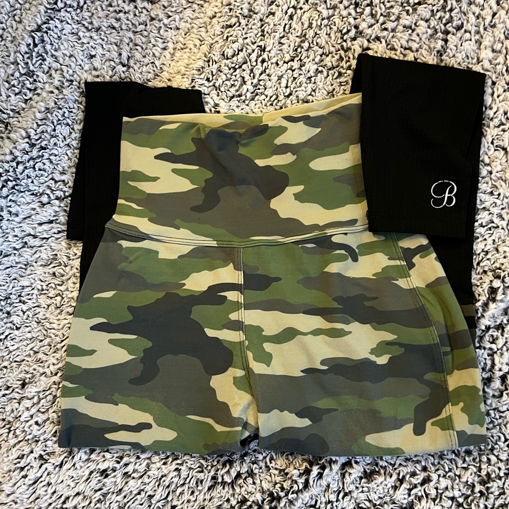 Bombshell sportswear thigh high camo leggings